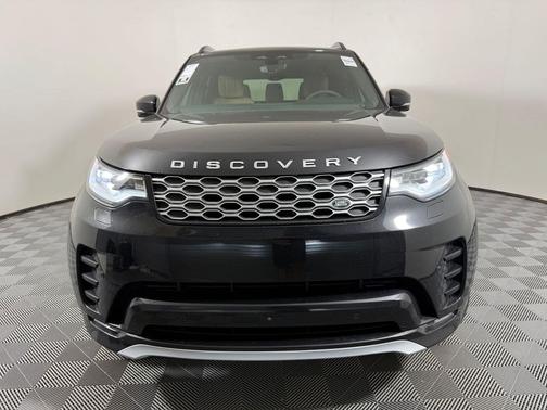 Santorini Black 2026 Land Rover Discovery Gemini Edition