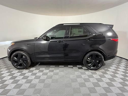 Santorini Black 2026 Land Rover Discovery Gemini Edition