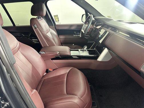 2024 Land Rover Range Rover P530 SE