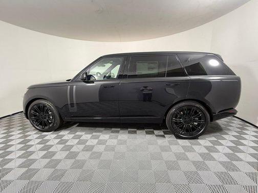 2026 Land Rover Range Rover P530 SE 7 Seat