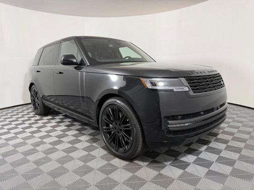 2026 Land Rover Range Rover P530 SE 7 Seat