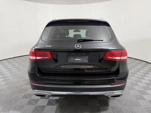 2018 Mercedes-Benz GLC 300 Base