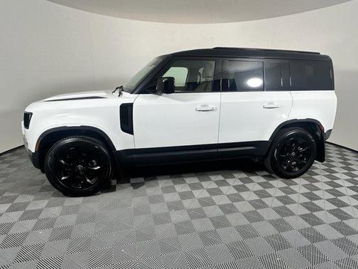 2025 Land Rover Defender 110 P300