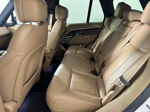 2023 Land Rover Range Rover P400 SE