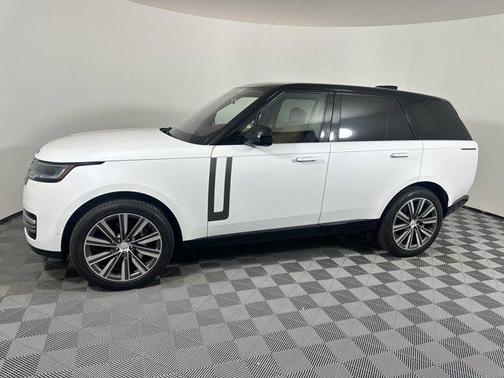 2023 Land Rover Range Rover P400 SE