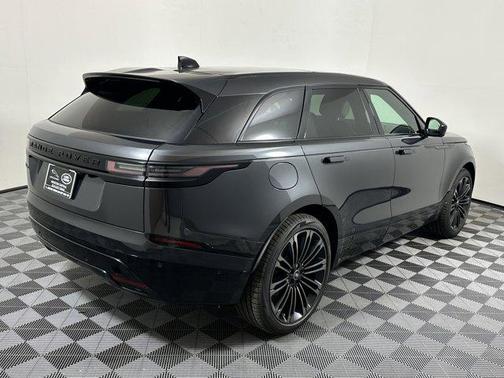 2026 Land Rover Range Rover Velar P250 SE R-Dynamic