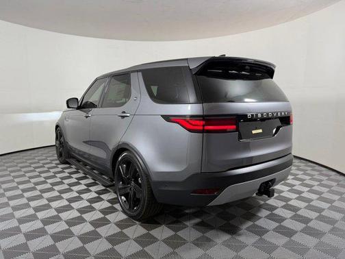 2026 Land Rover Discovery S