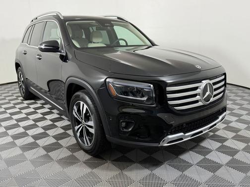 Black 2025 Mercedes-Benz GLB 250 Base