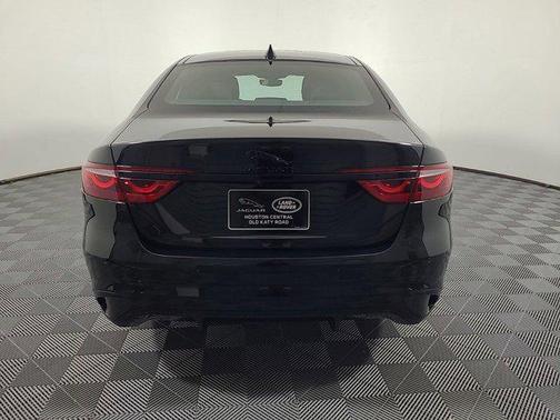 2024 Jaguar XF R-Dynamic SE P250 RWD Automatic
