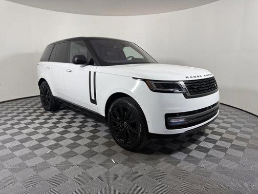 2023 Land Rover Range Rover P530 SE