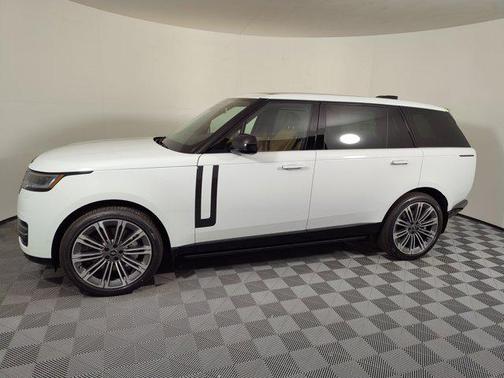 2025 Land Rover Range Rover P530 SE 7 Seat