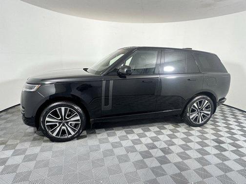2025 Land Rover Range Rover P550e SE