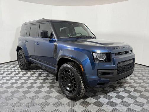 2026 Land Rover Defender OCTA