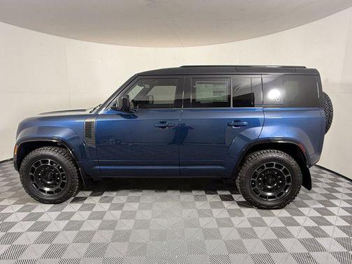 2026 Land Rover Defender OCTA