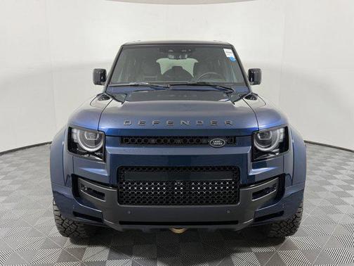 2026 Land Rover Defender OCTA