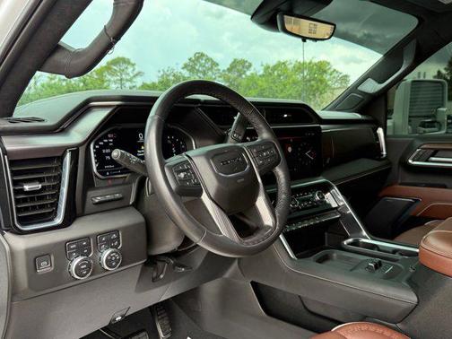 White Frost Tricoat 2024 GMC Sierra 3500 Denali