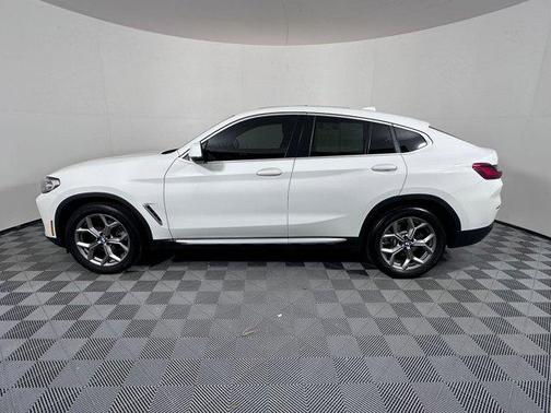 2023 BMW X4 xDrive30i