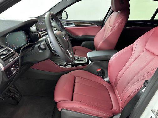 2023 BMW X4 xDrive30i