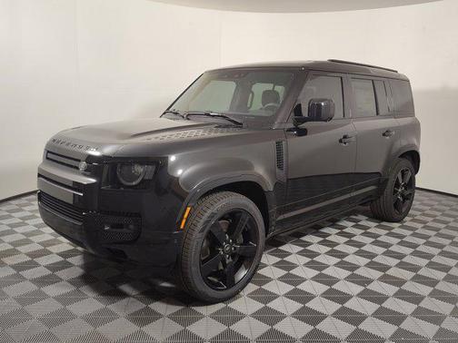 2025 Land Rover Defender 110 P400 X-Dynamic SE