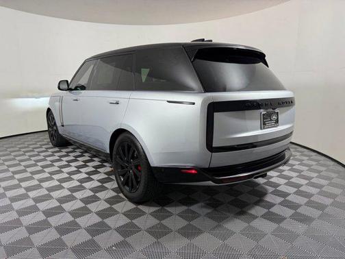 2024 Land Rover Range Rover P400 SE