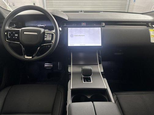 2026 Land Rover Range Rover Velar Dynamic SE