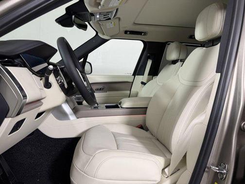 2026 Land Rover Range Rover P400 SE