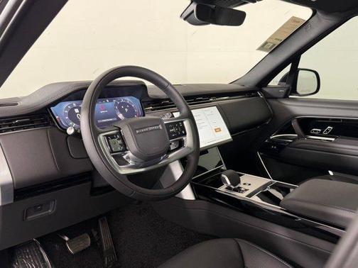 Carpathian Grey Premium Metallic 2026 Land Rover Range Rover P530 SE 7 Seat