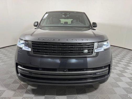 Carpathian Grey Premium Metallic 2026 Land Rover Range Rover P530 SE 7 Seat