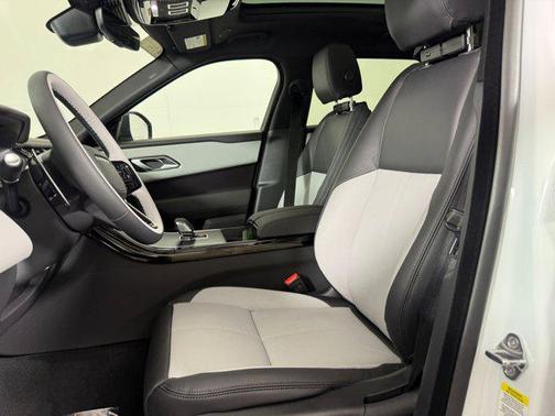 2026 Land Rover Range Rover Velar P250 SE R-Dynamic