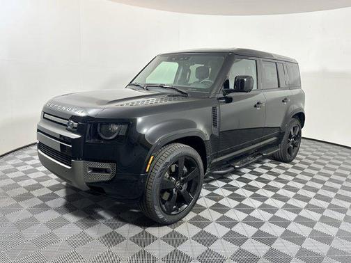 2025 Land Rover Defender 110 P500 X-Dynamic SE
