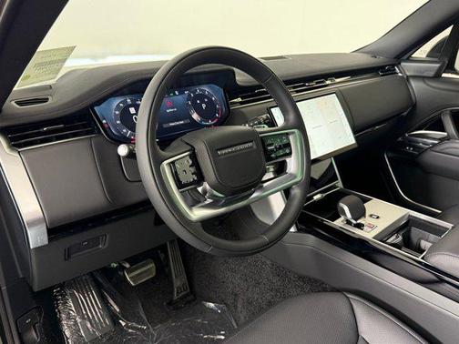 2026 Land Rover Range Rover P530 SE