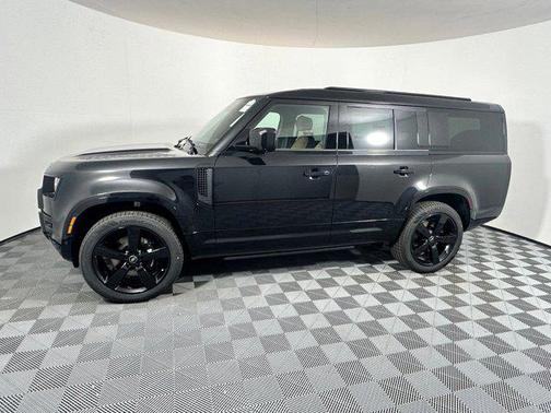 2025 Land Rover Defender V8
