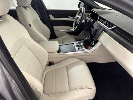 2024 Jaguar XF R-Dynamic SE P250 RWD Automatic