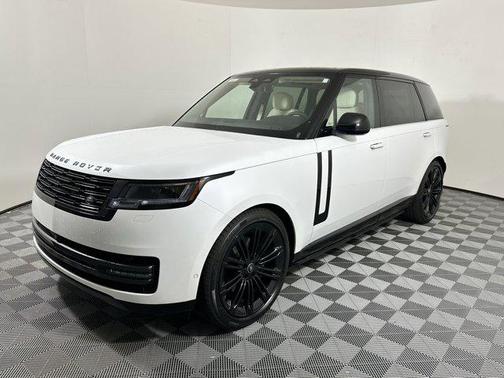 2025 Land Rover Range Rover P400 SE 7 Seat