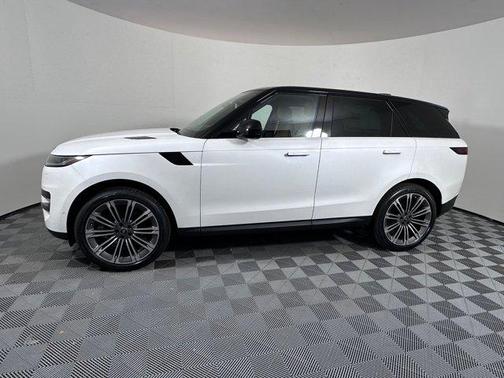 2025 Land Rover Range Rover Sport SE