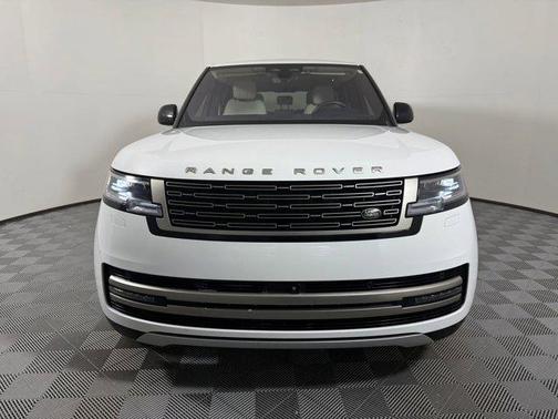 2023 Land Rover Range Rover P400 SE