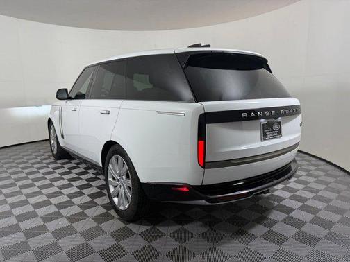 2023 Land Rover Range Rover P400 SE