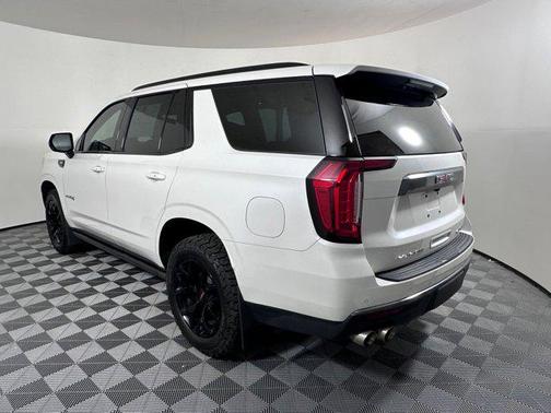 2022 GMC Yukon 4WD AT4