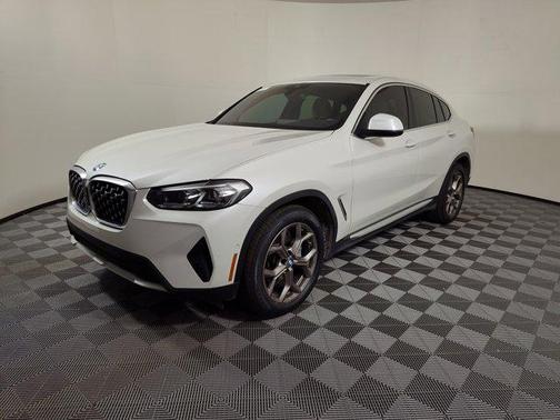 2022 BMW X4 xDrive30i