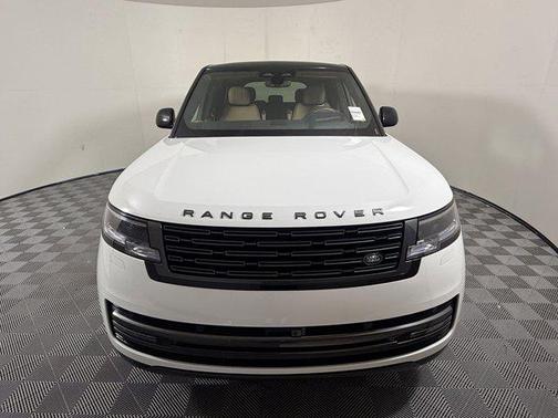 2025 Land Rover Range Rover P530 SE