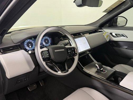 Carpathian Grey Premium Metallic 2026 Land Rover Range Rover Velar P250 SE R-Dynamic