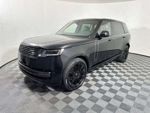 2025 Land Rover Range Rover P400 SE 7 Seat