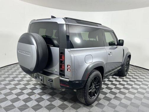 2022 Land Rover Defender 90 X-Dynamic S