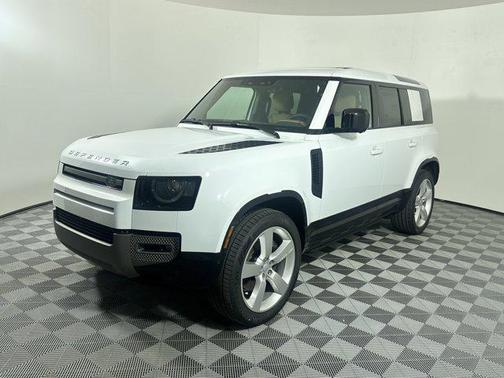 2025 Land Rover Defender 110 P500 X-Dynamic SE
