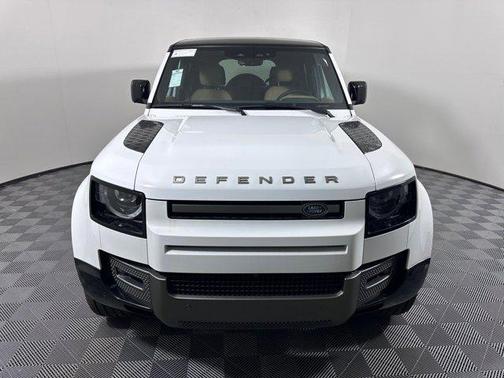 2025 Land Rover Defender 110 P500 X-Dynamic SE