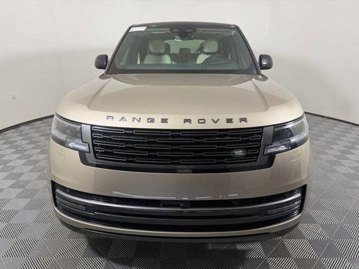 2026 Land Rover Range Rover P400 SE