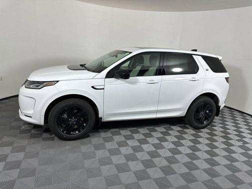Fuji White 2025 Land Rover Discovery Sport S