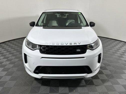 Fuji White 2025 Land Rover Discovery Sport S