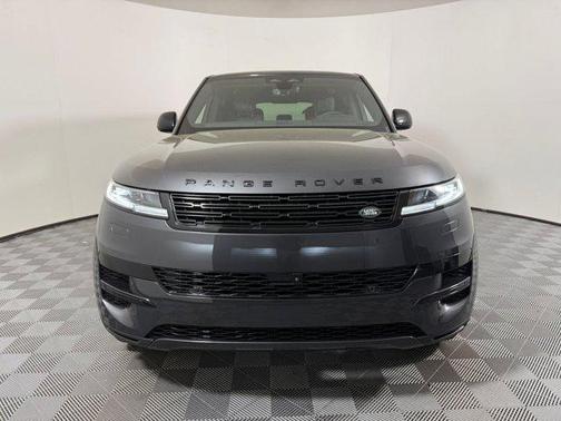 2026 Land Rover Range Rover Sport SE