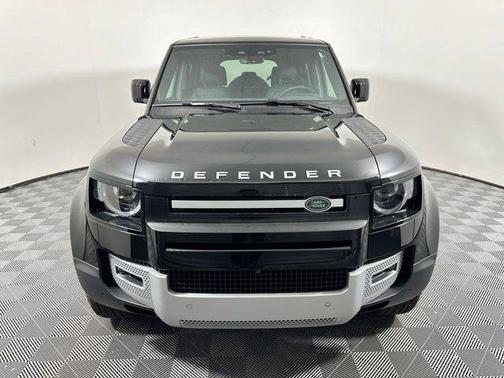 2025 Land Rover Defender 110 P300